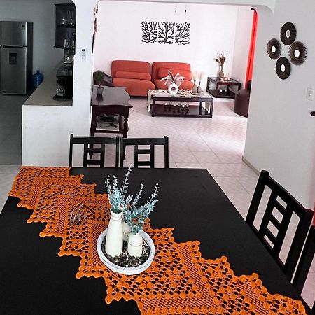 Casa Leonor. 2 Cuartos, 2 Banos, Cocina, Cochera. Valladolid  Eksteriør billede